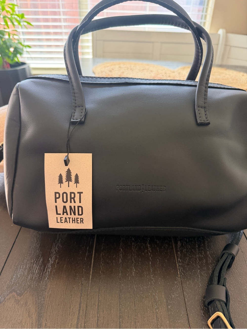 Portland Leather Black Solan Doctor Oversized Handbag - Picture 2 of 5